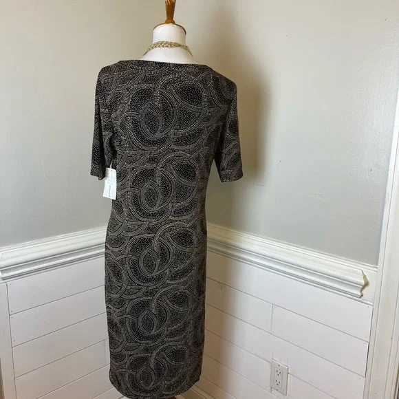 LuLaRoe Sparkly Gold Metallic, Black & White Julia Dress L FREE SHIP - Picture 3 of 5